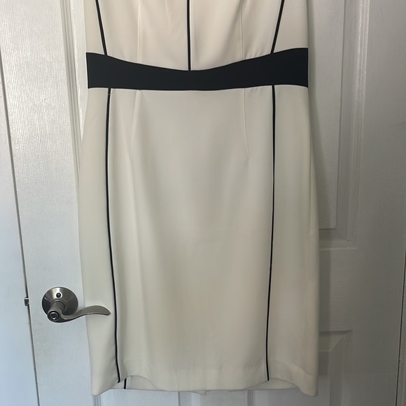 New black and white dress. Size 12. - Picture 4 of 5